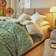 SNUGGLENEST COMFORT BLANKET