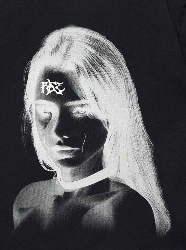 VIPWOLF GRAPHIC TEE