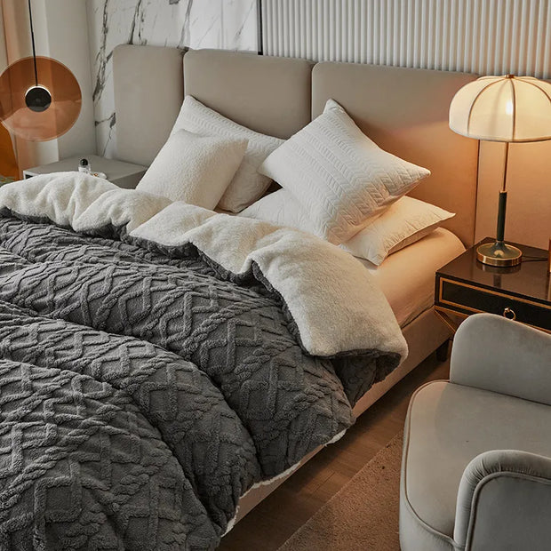 SNUGGLENEST COMFORT BLANKET